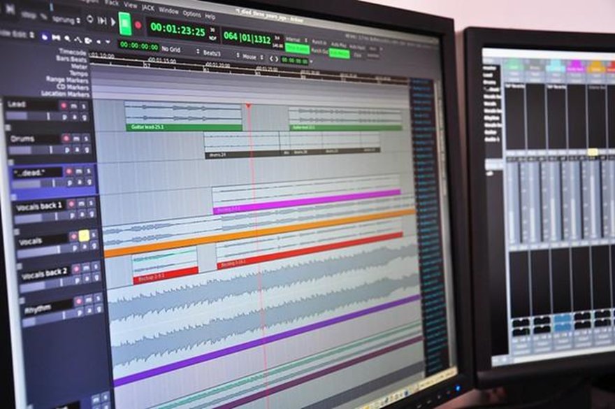 1. Estación de trabajo de audio digital (DAW) 1. Estación de trabajo de audio digital (DAW)